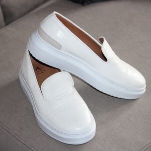 Aquatalia white leather shoes